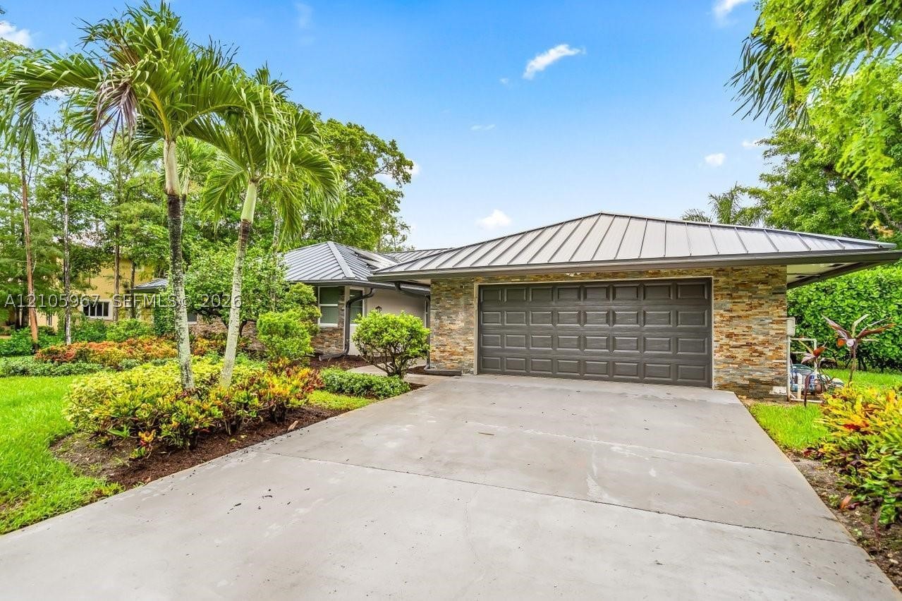 5966 NW 77th Ter, Parkland FL 33067