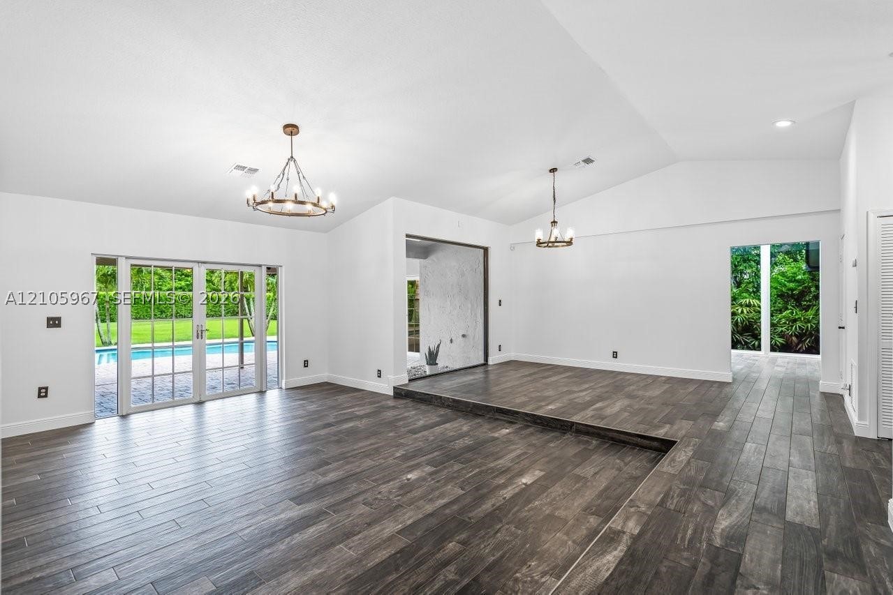 5966 NW 77th Ter, Parkland FL 33067