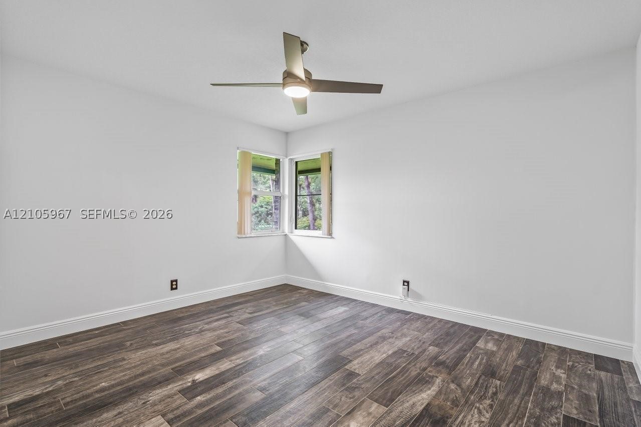 5966 NW 77th Ter, Parkland FL 33067