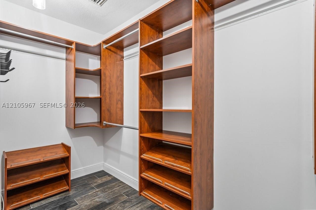 5966 NW 77th Ter, Parkland FL 33067