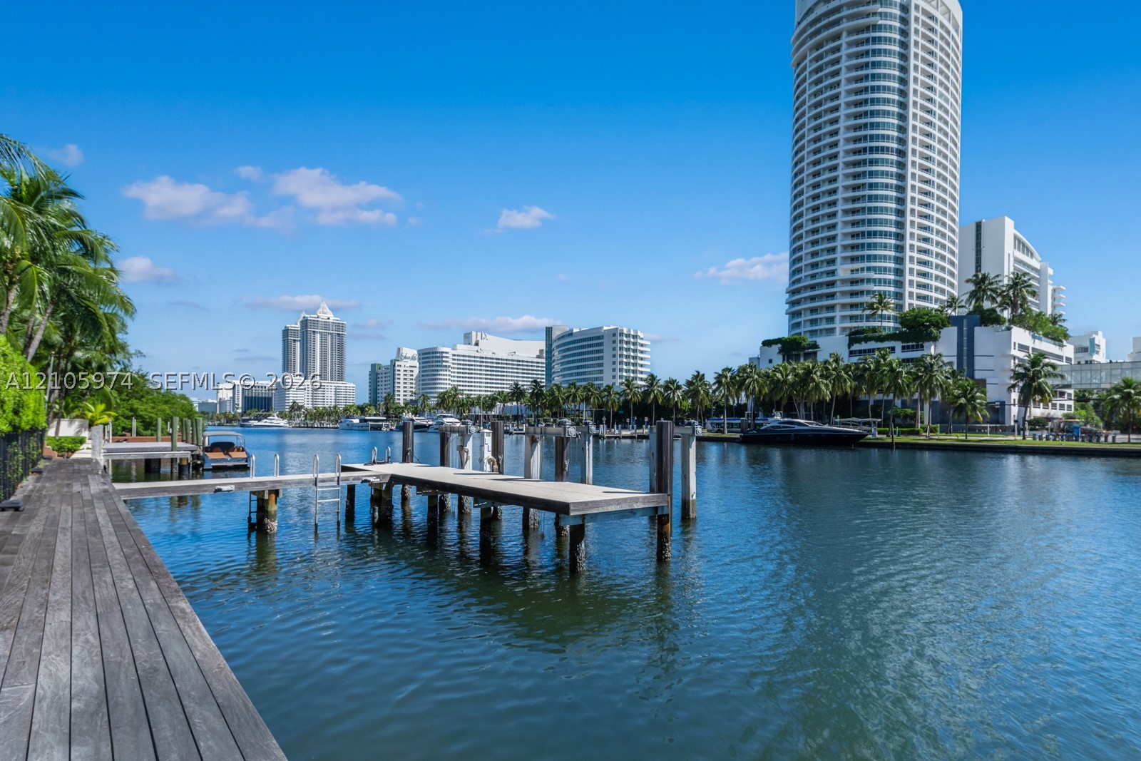 4395 Pine Tree Dr, Miami Beach FL 33140