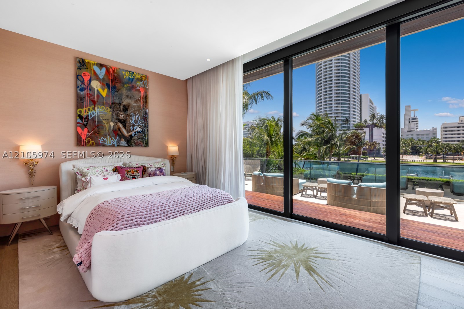 4395 Pine Tree Dr, Miami Beach FL 33140