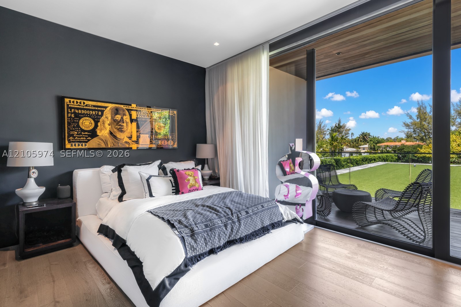 4395 Pine Tree Dr, Miami Beach FL 33140