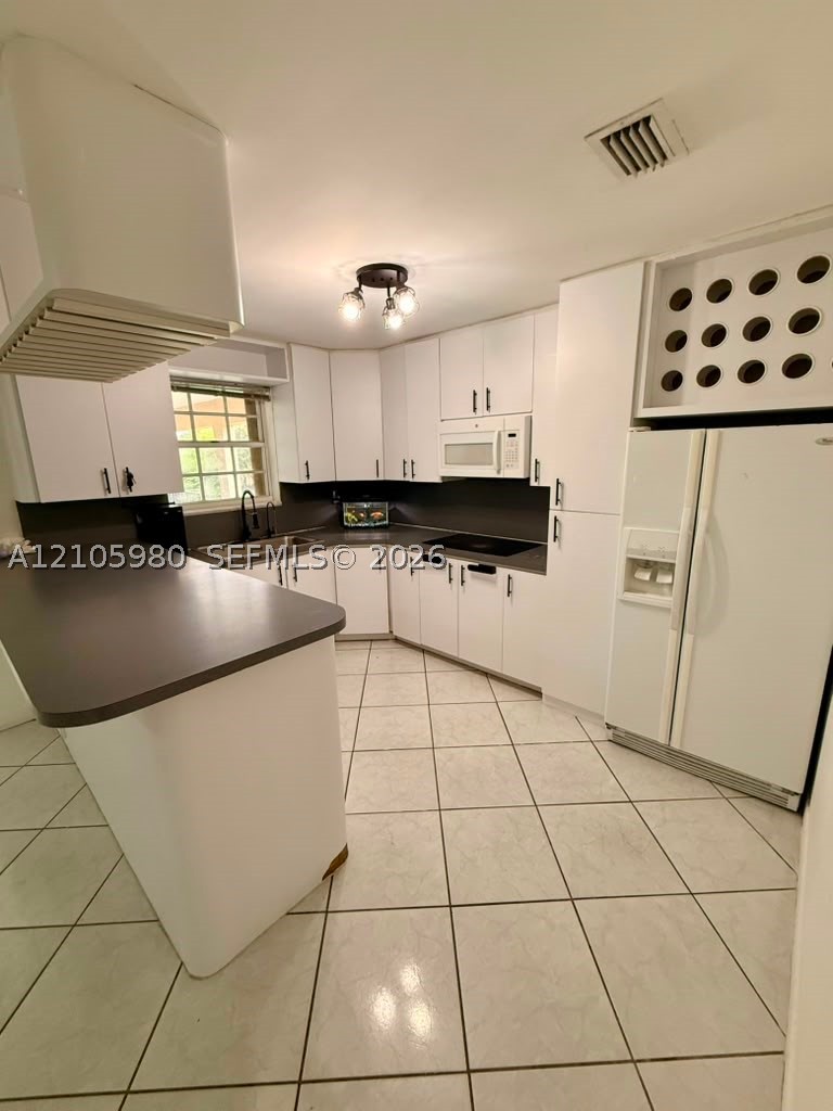7450 NW 145th St, Miami Lakes FL 33014