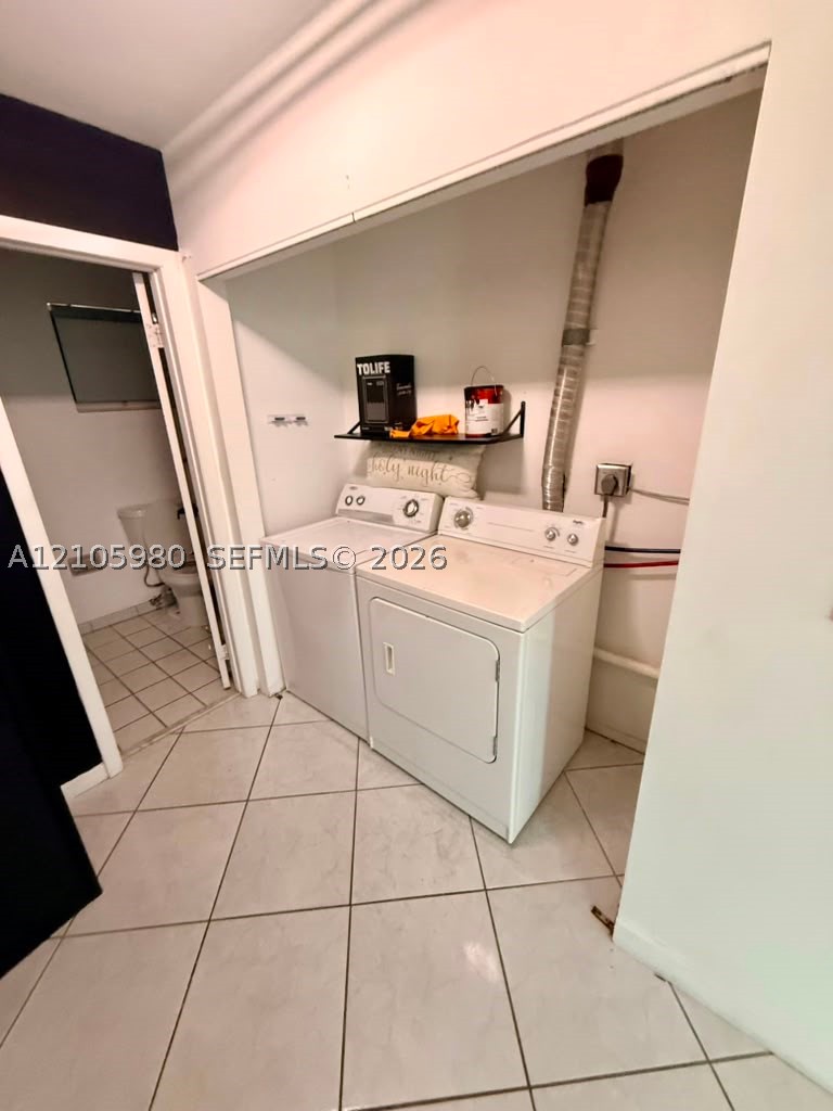 7450 NW 145th St, Miami Lakes FL 33014
