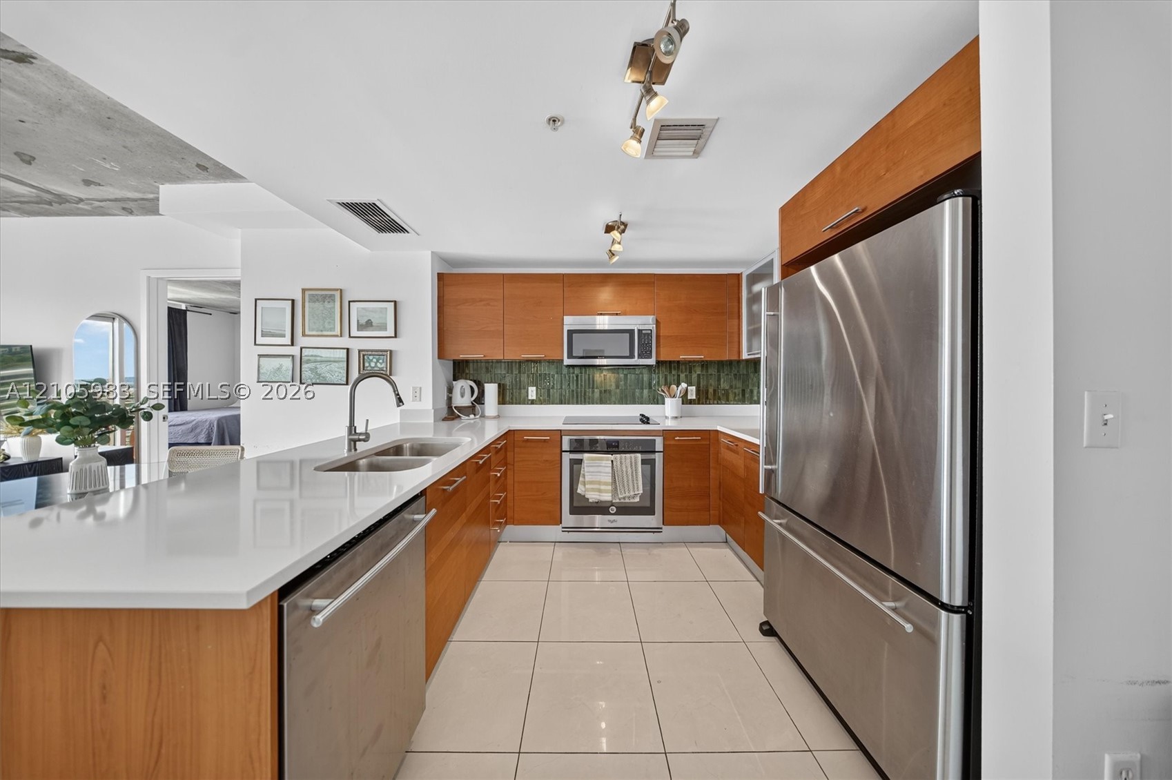 3250 NE 1st Ave #1106, Miami FL 33137