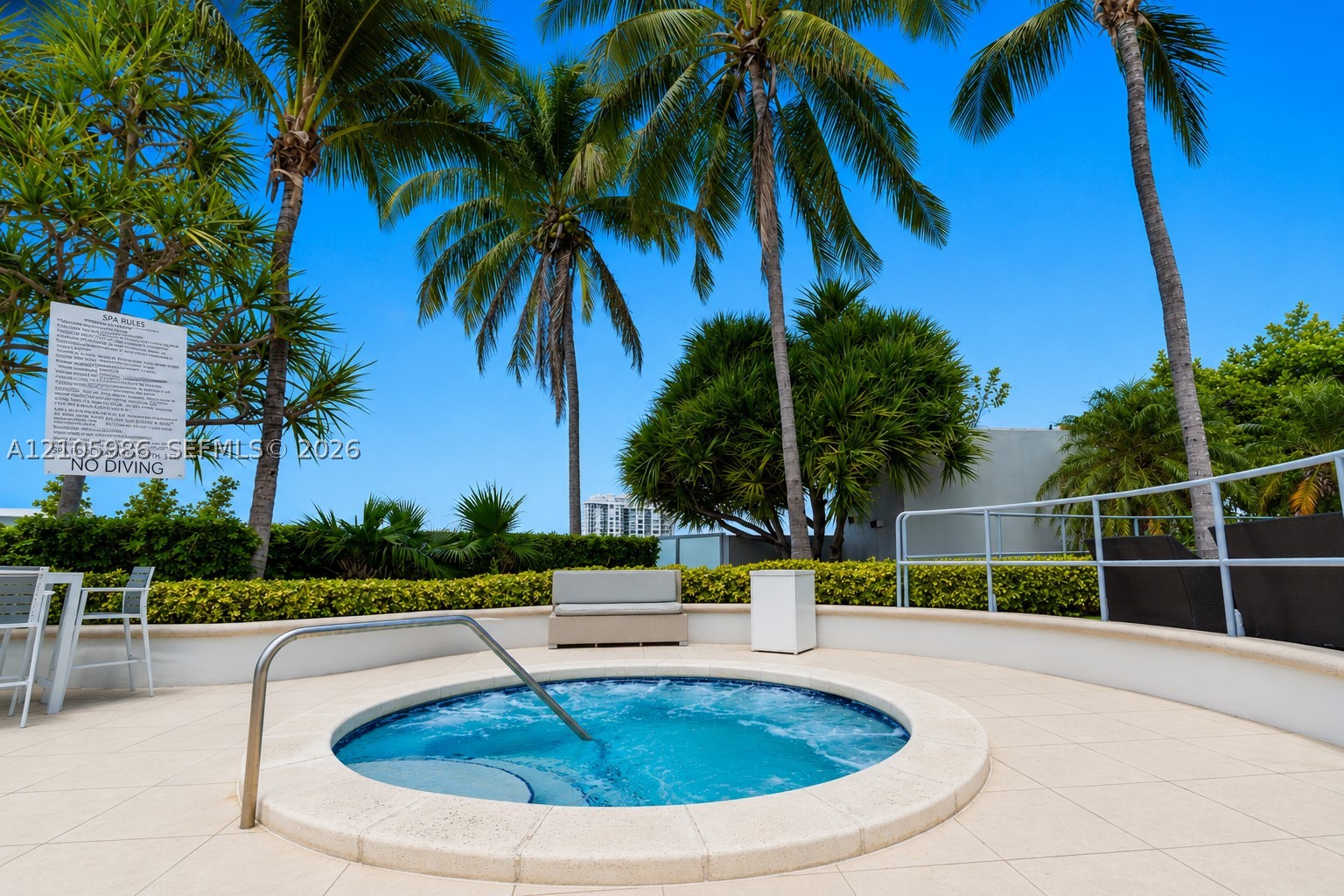 4401 Collins Ave #2209, Miami Beach FL 33140