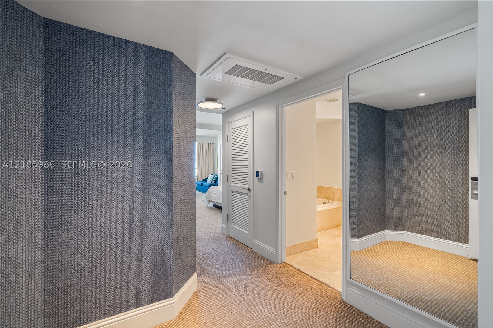 4401 Collins Ave #2209, Miami Beach FL 33140