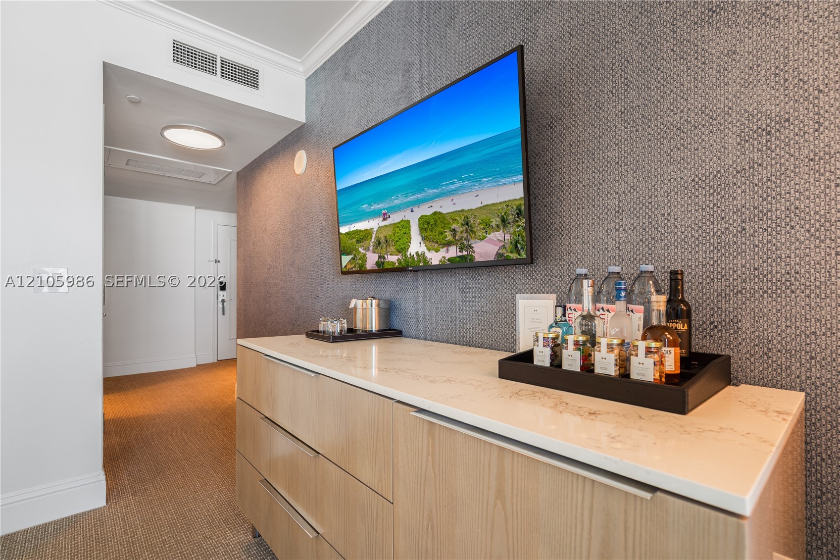 4401 Collins Ave #2209, Miami Beach FL 33140