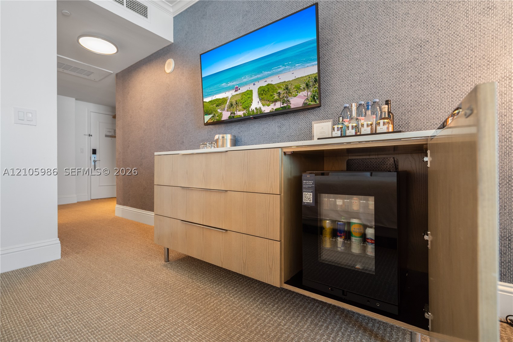 4401 Collins Ave #2209, Miami Beach FL 33140