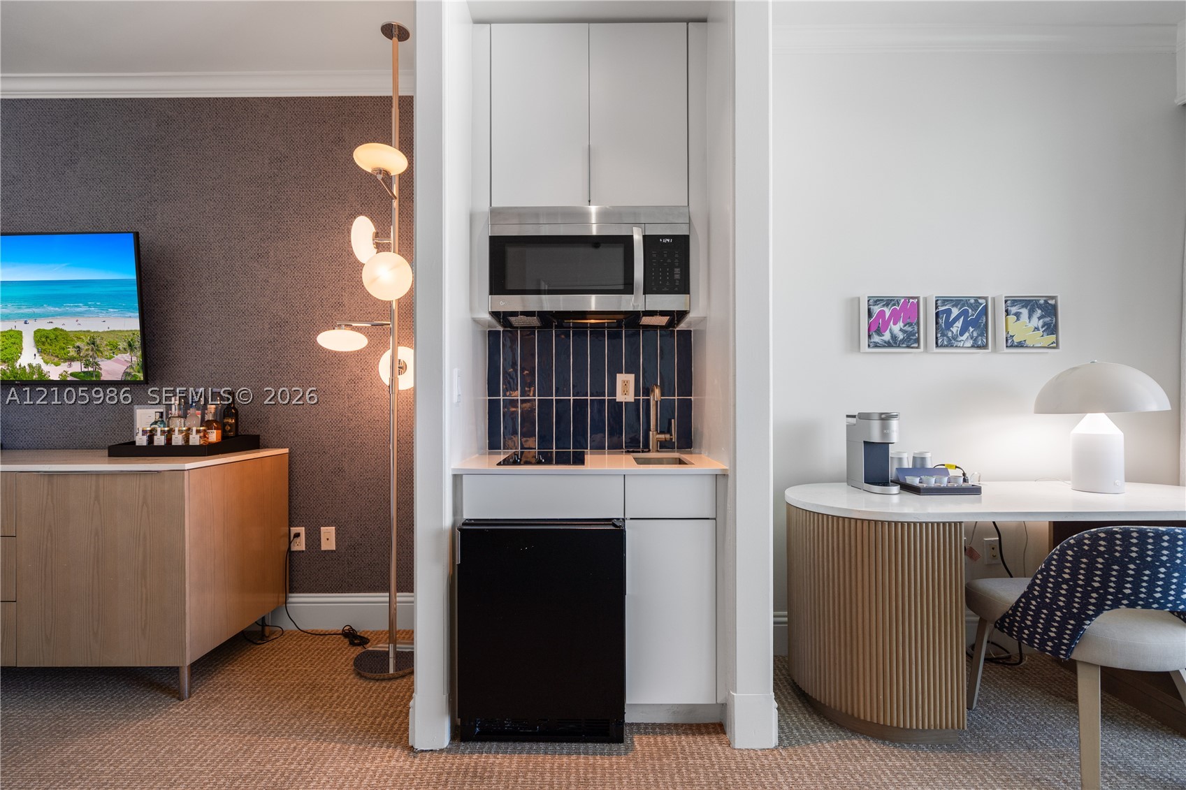 4401 Collins Ave #2209, Miami Beach FL 33140