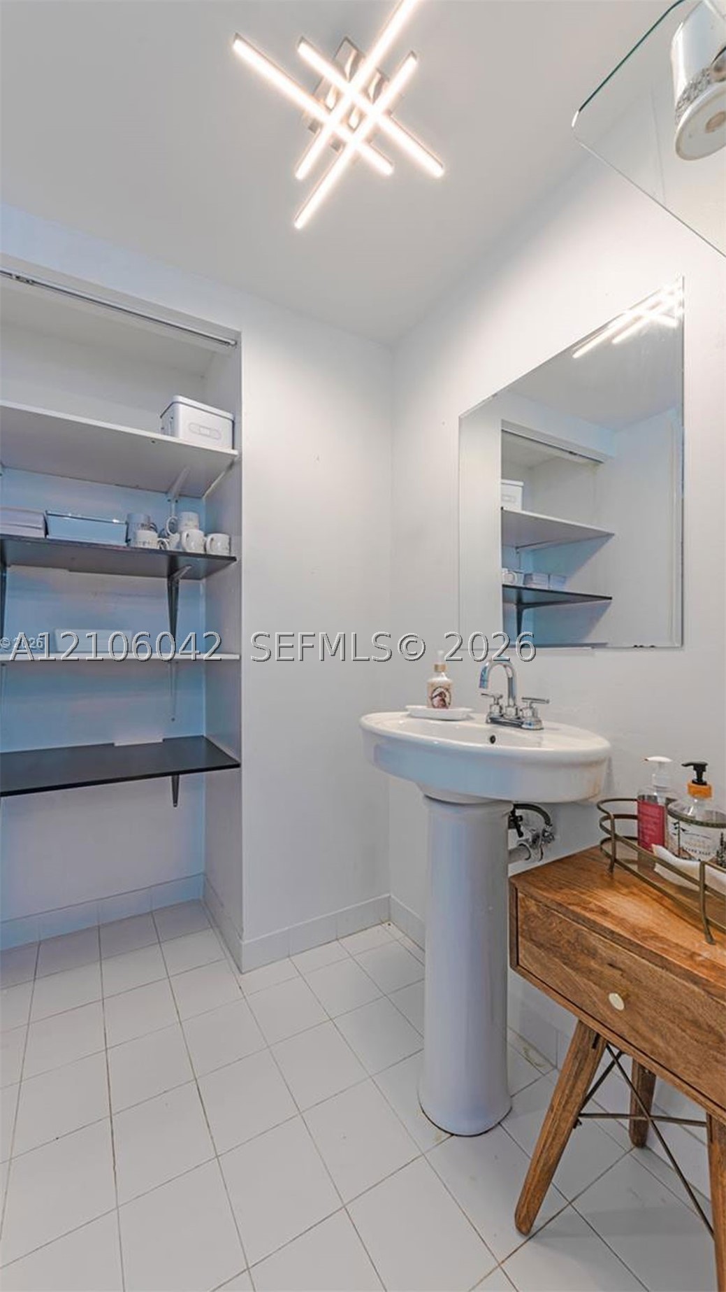 690 SW 1st Ct #2922, Miami FL 33130