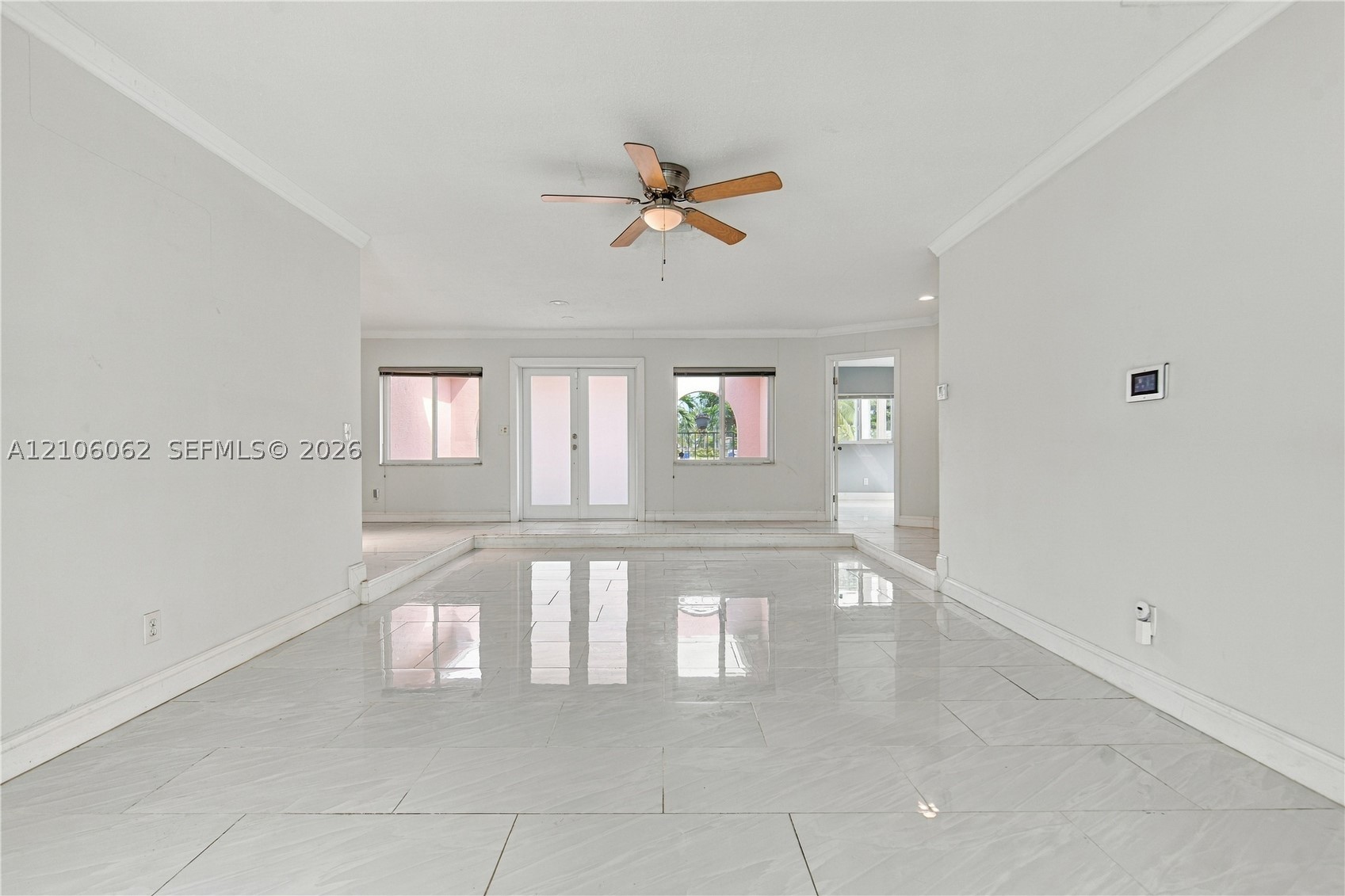 4200 NW 42nd St, Lauderdale Lakes FL 33319