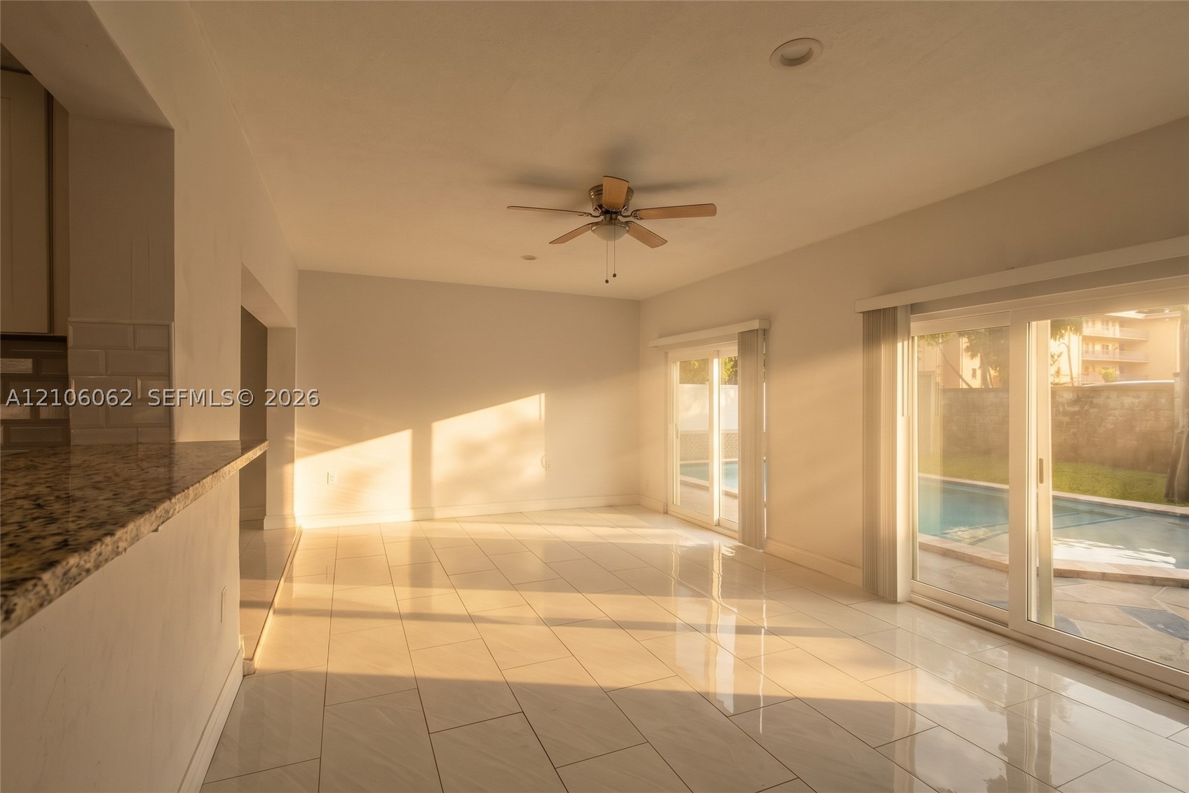 4200 NW 42nd St, Lauderdale Lakes FL 33319