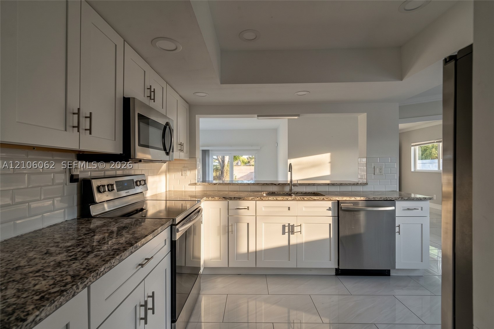 4200 NW 42nd St, Lauderdale Lakes FL 33319
