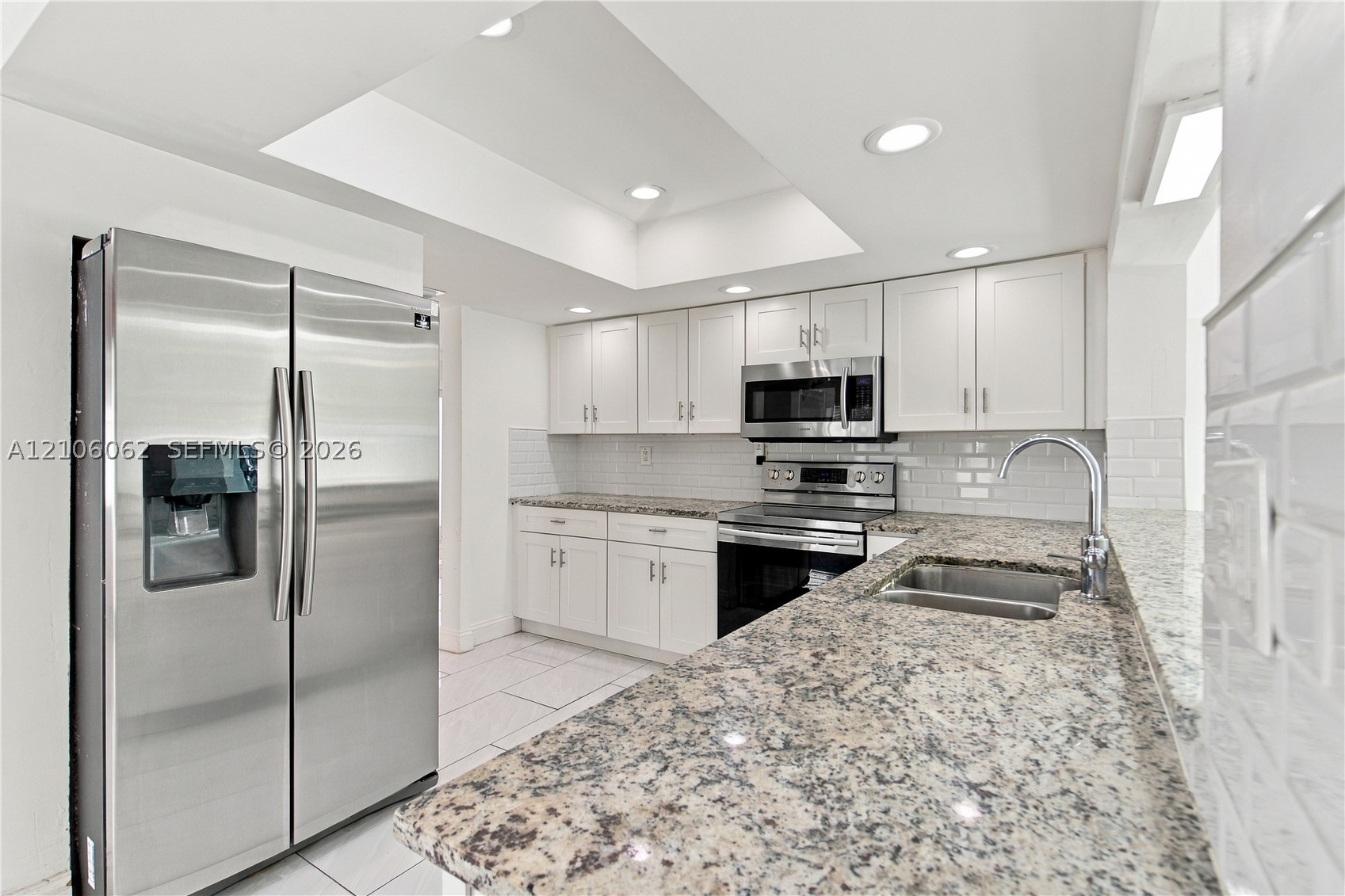 4200 NW 42nd St, Lauderdale Lakes FL 33319