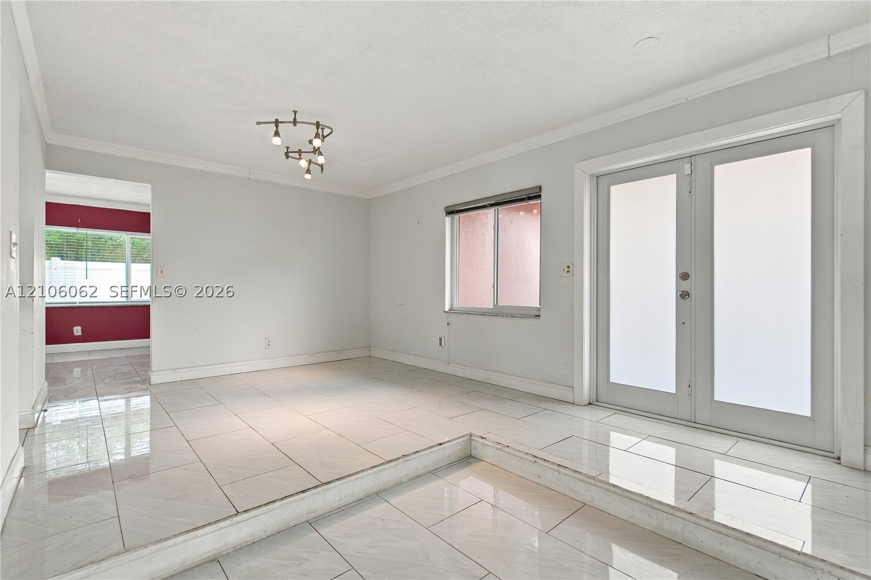 4200 NW 42nd St, Lauderdale Lakes FL 33319
