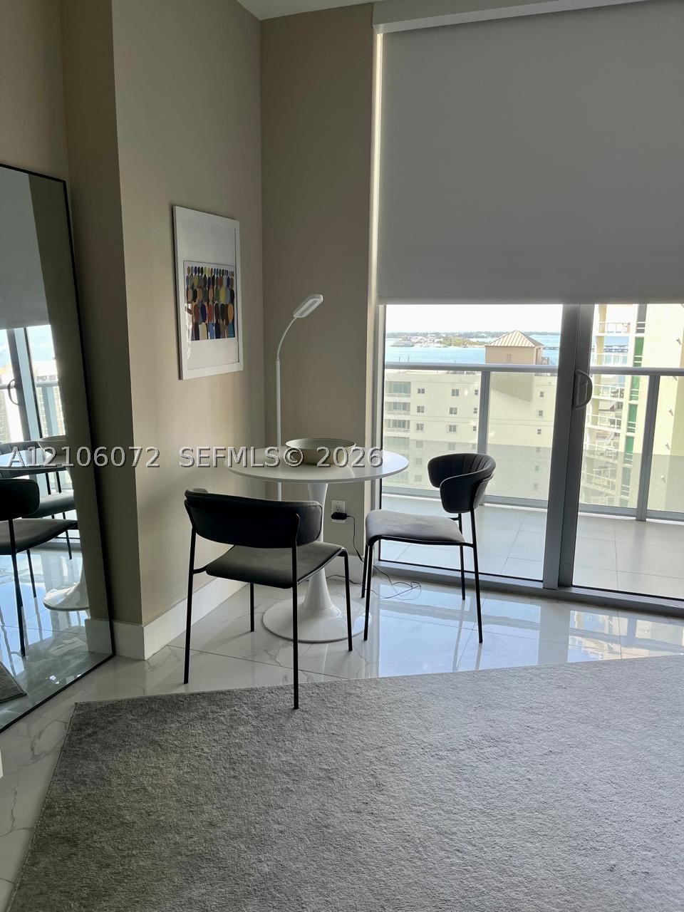1300 Brickell Bay Dr #1806, Miami FL 33131