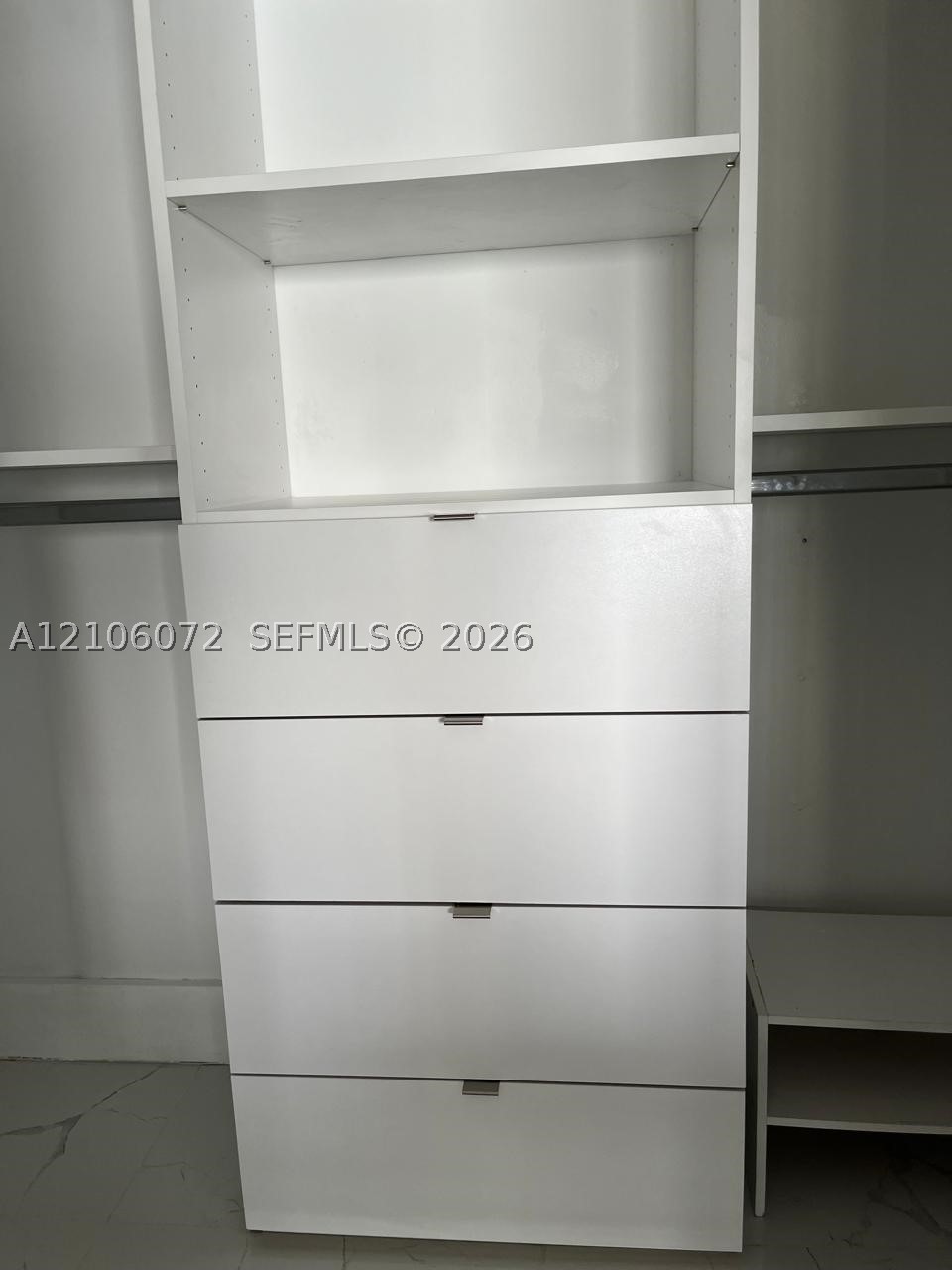1300 Brickell Bay Dr #1806, Miami FL 33131