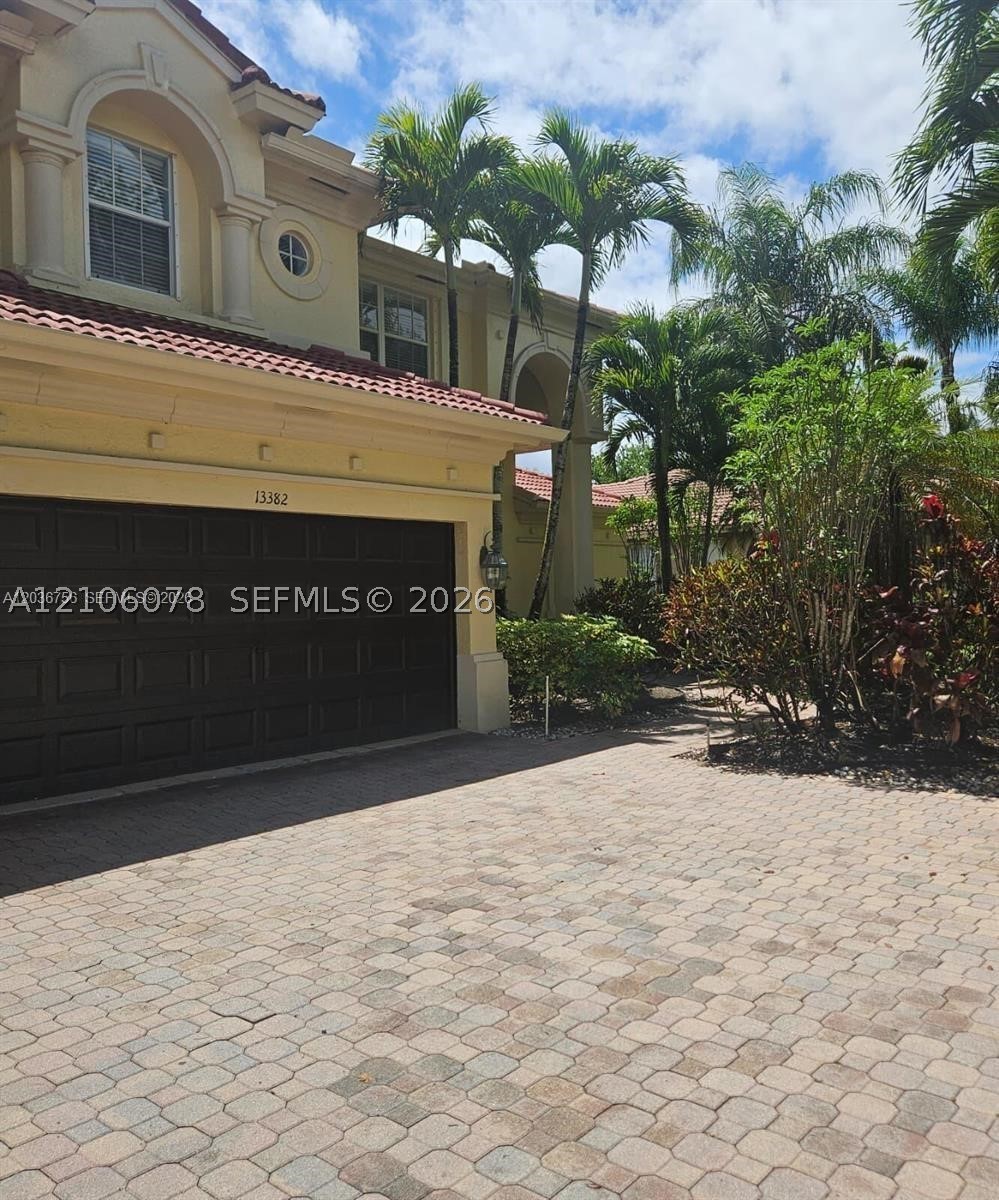 13382 Lakepointe Cir #0, Cooper City FL 33330