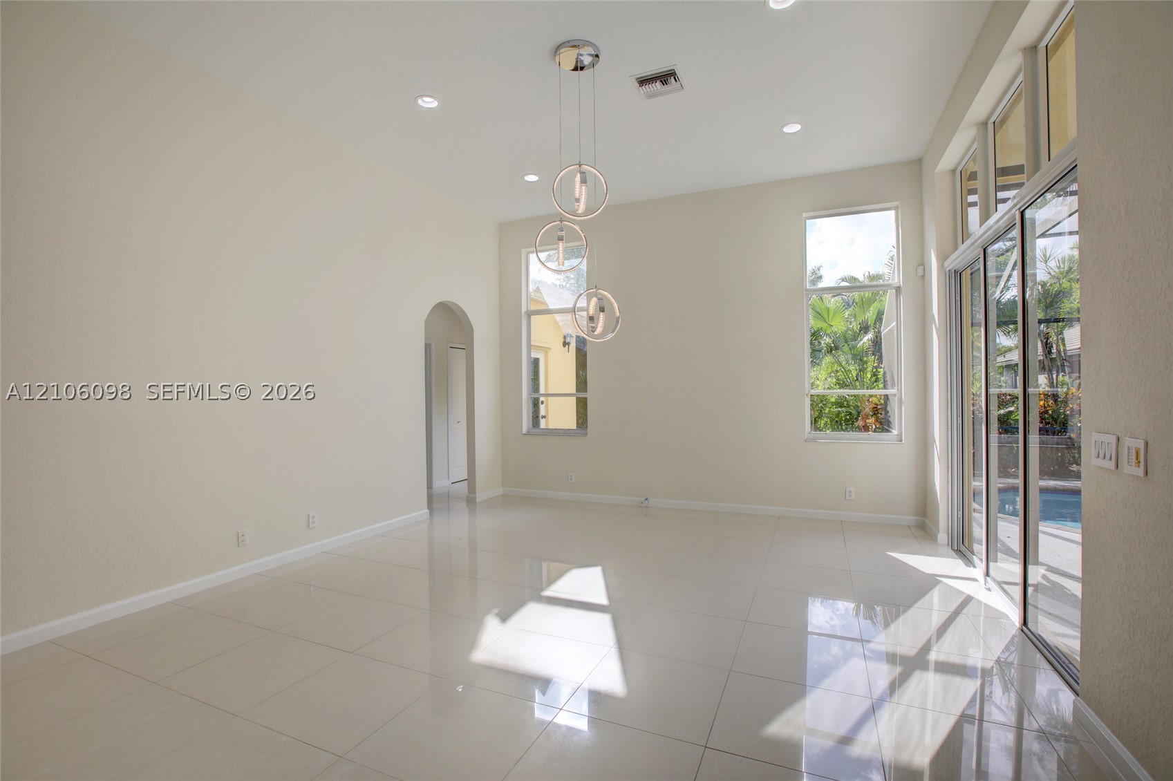2536 Eagle Run Ct, Weston FL 33327