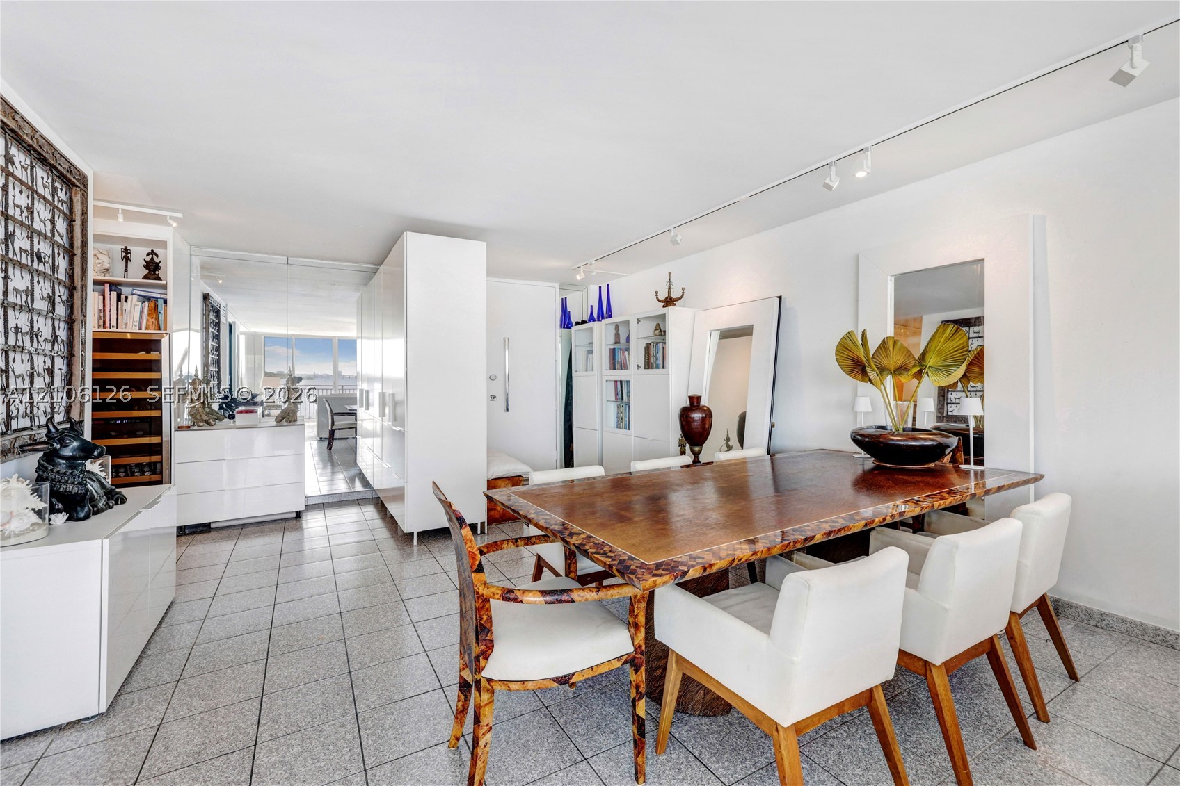 770 NE 69th St #4I, Miami FL 33138