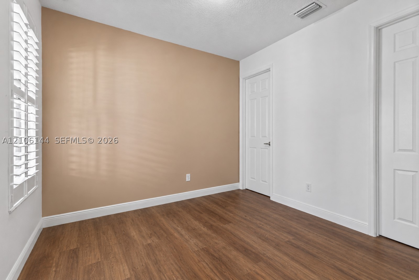 2812 NW 84th Ter, Cooper City FL 33024