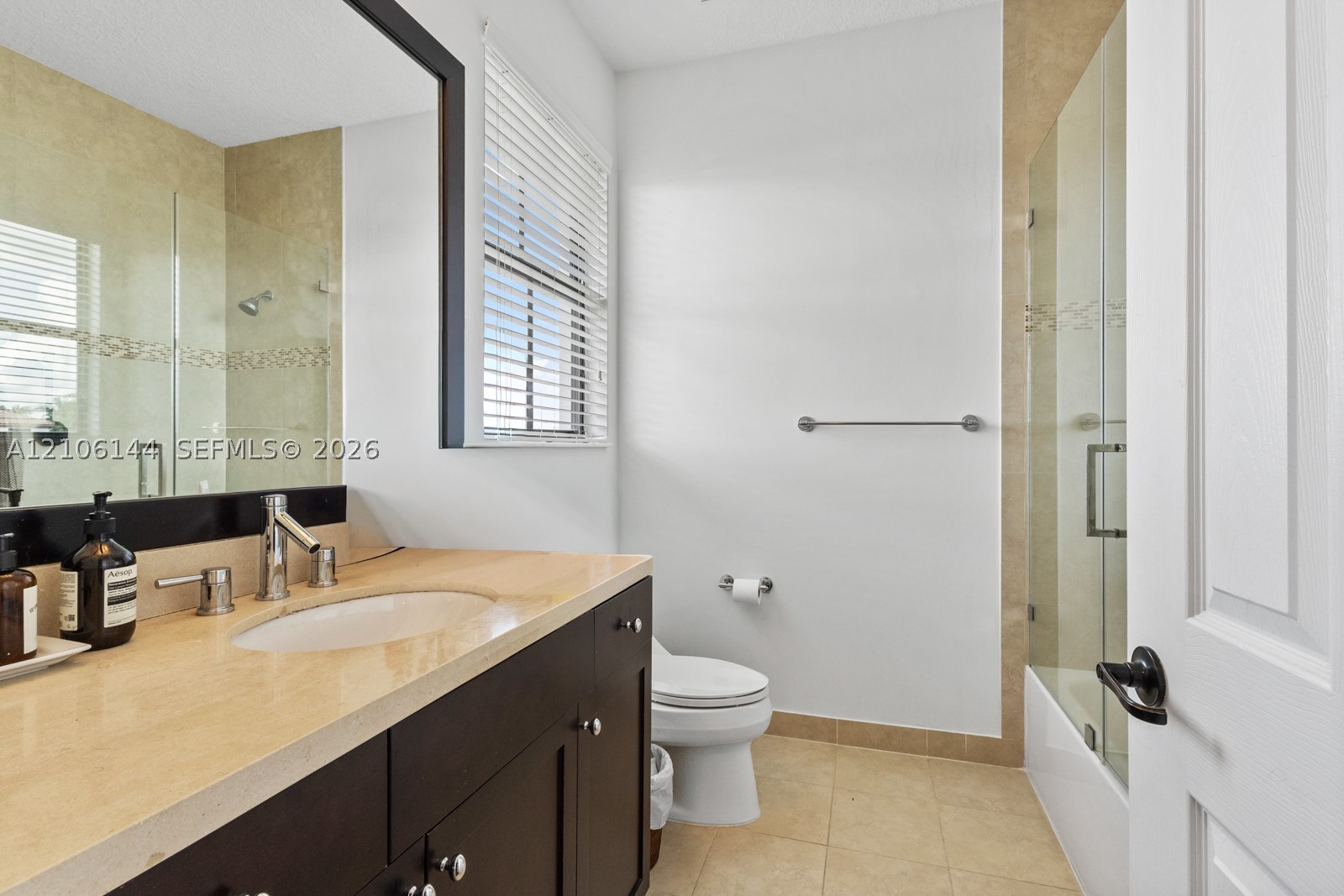 2812 NW 84th Ter, Cooper City FL 33024