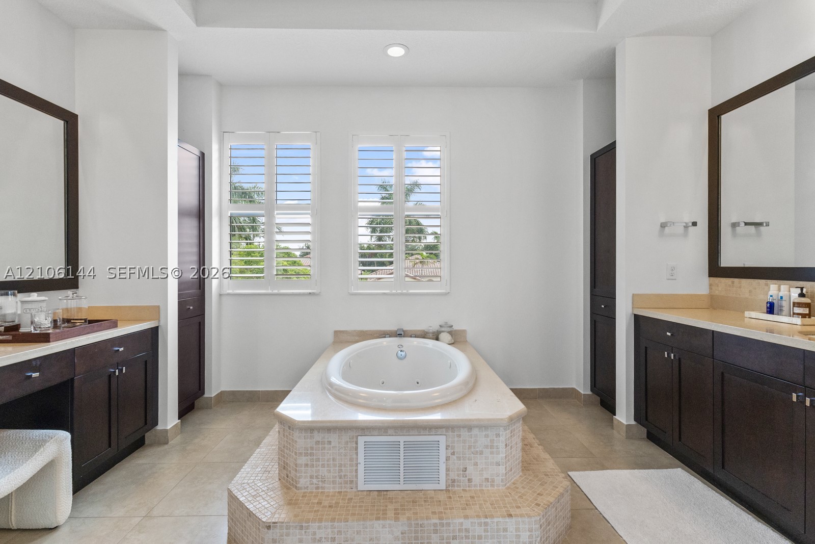 2812 NW 84th Ter, Cooper City FL 33024