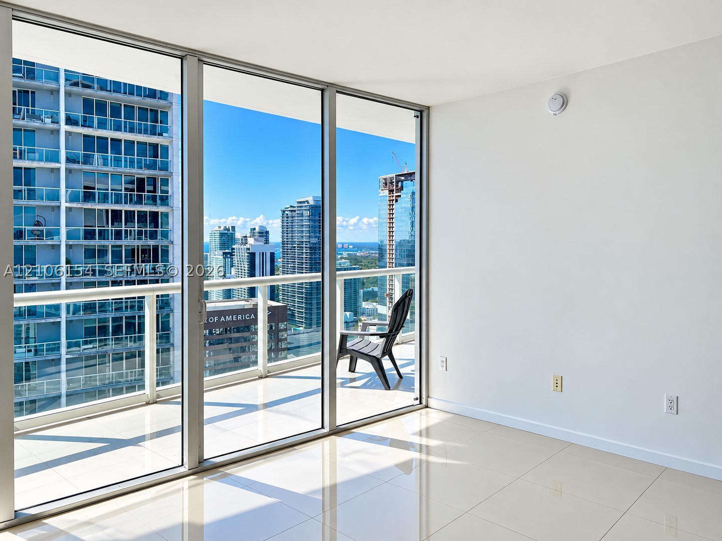 475 Brickell Ave #5209, Miami FL 33131