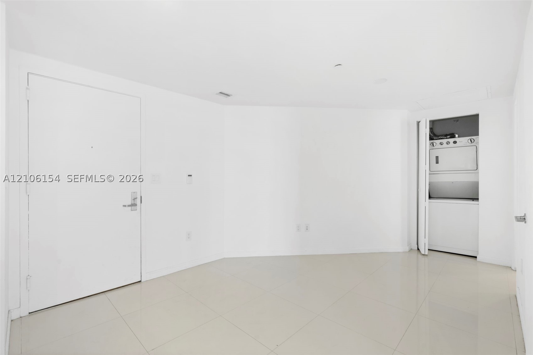 475 Brickell Ave #5209, Miami FL 33131
