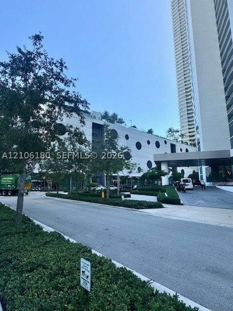 501 NE 31st St #802, Miami FL 33137