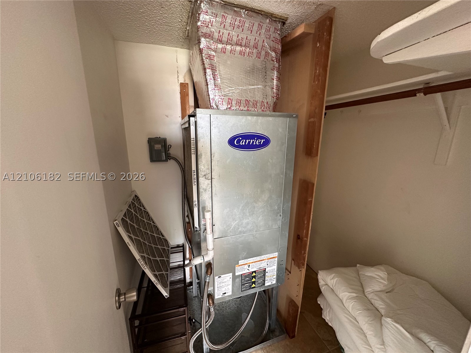400 Golden Isles Dr #40, Hallandale Beach FL 33009