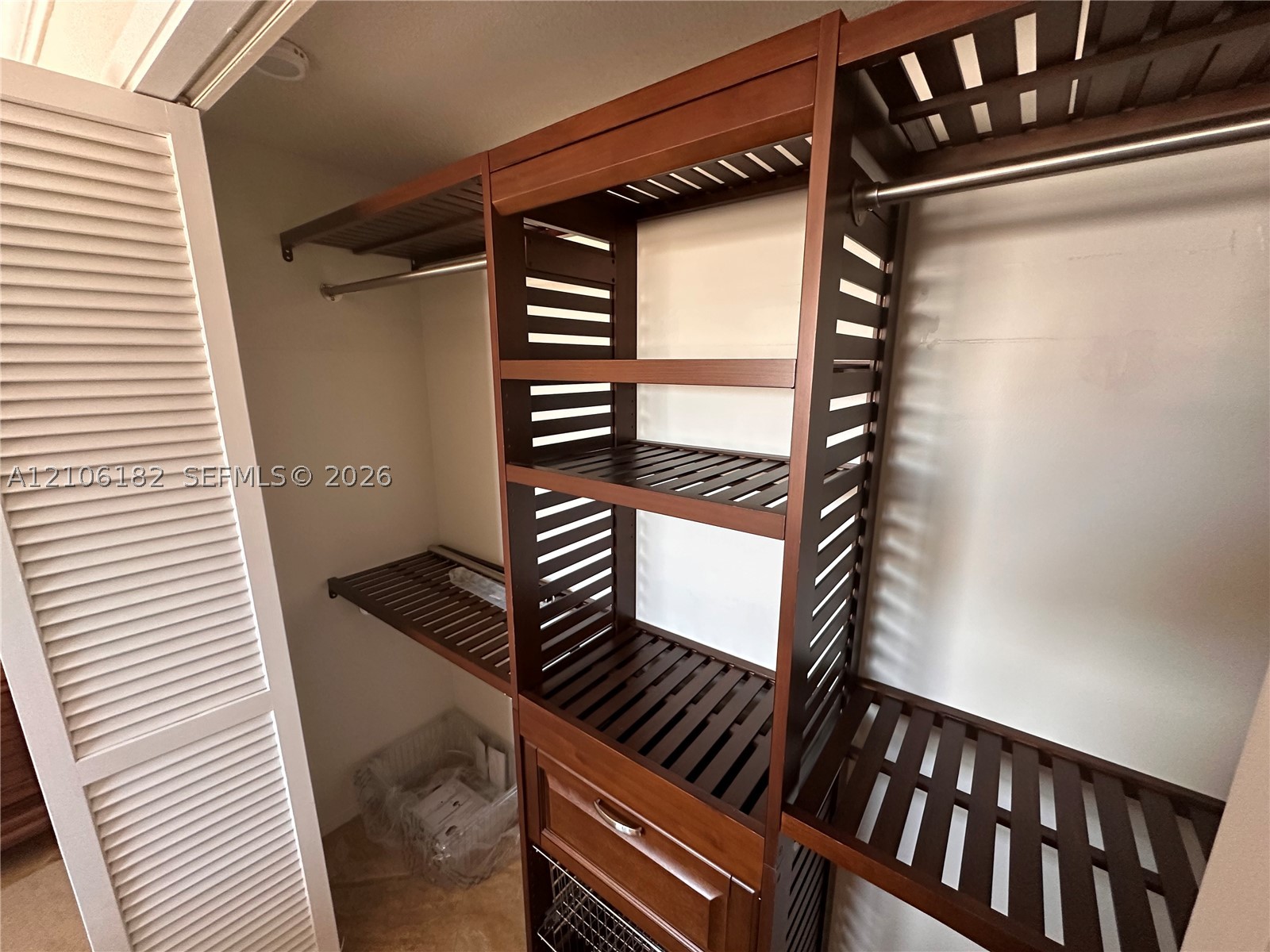 400 Golden Isles Dr #40, Hallandale Beach FL 33009