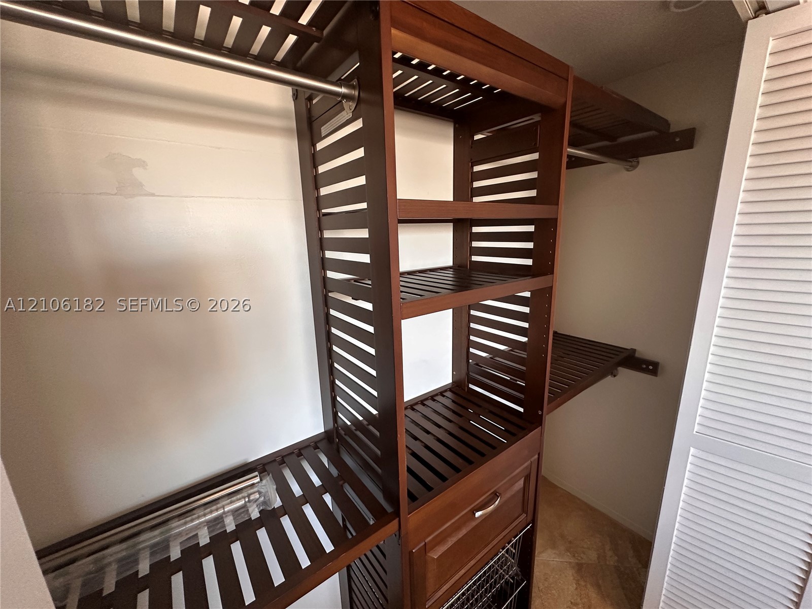 400 Golden Isles Dr #40, Hallandale Beach FL 33009