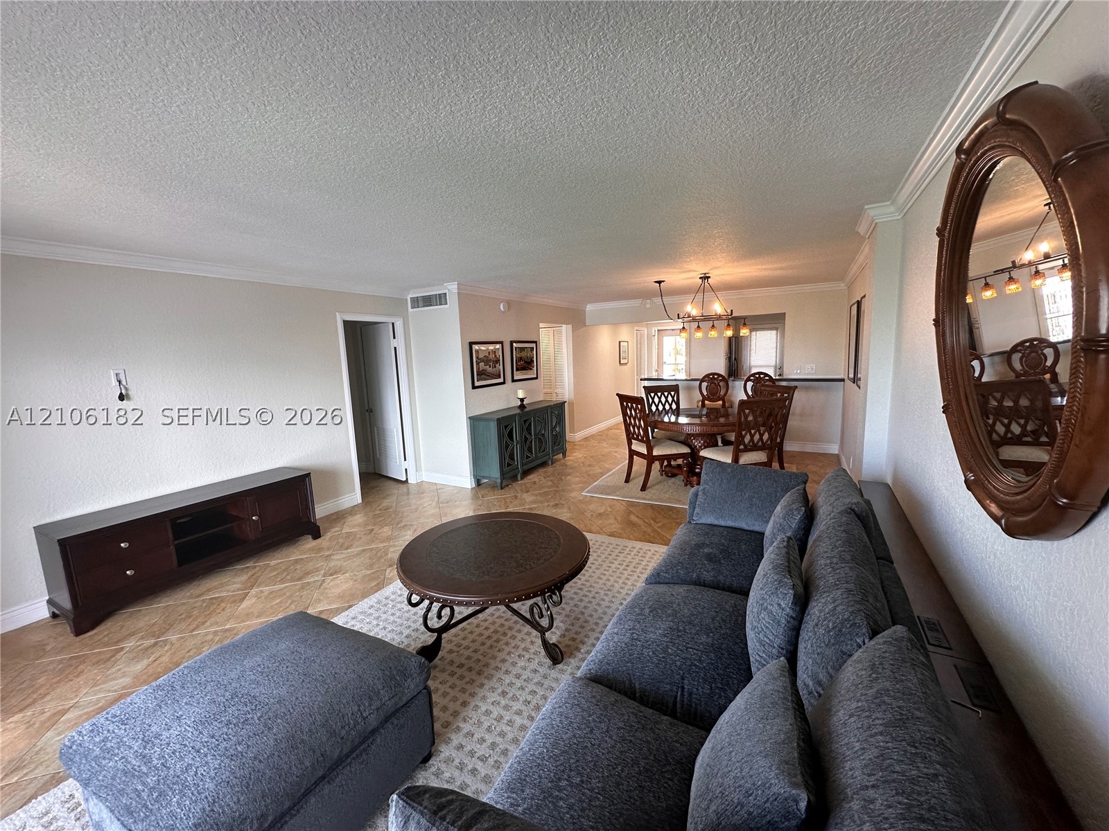 400 Golden Isles Dr #40, Hallandale Beach FL 33009
