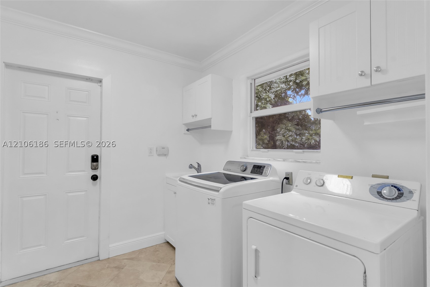 8600 SW 145th St, Palmetto Bay FL 33158