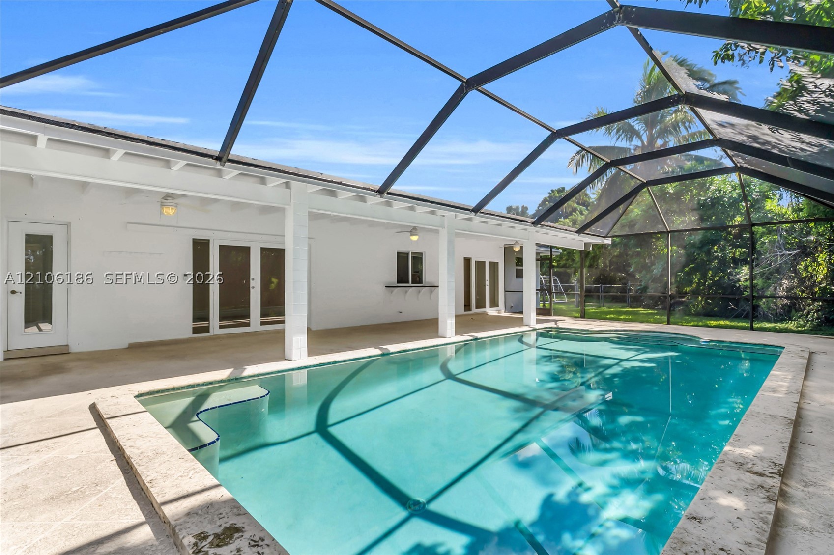8600 SW 145th St, Palmetto Bay FL 33158