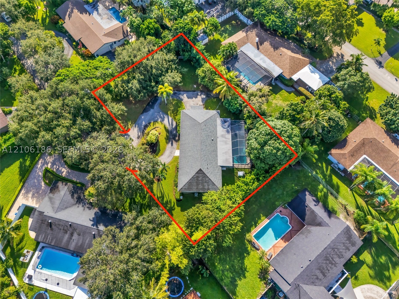 8600 SW 145th St, Palmetto Bay FL 33158