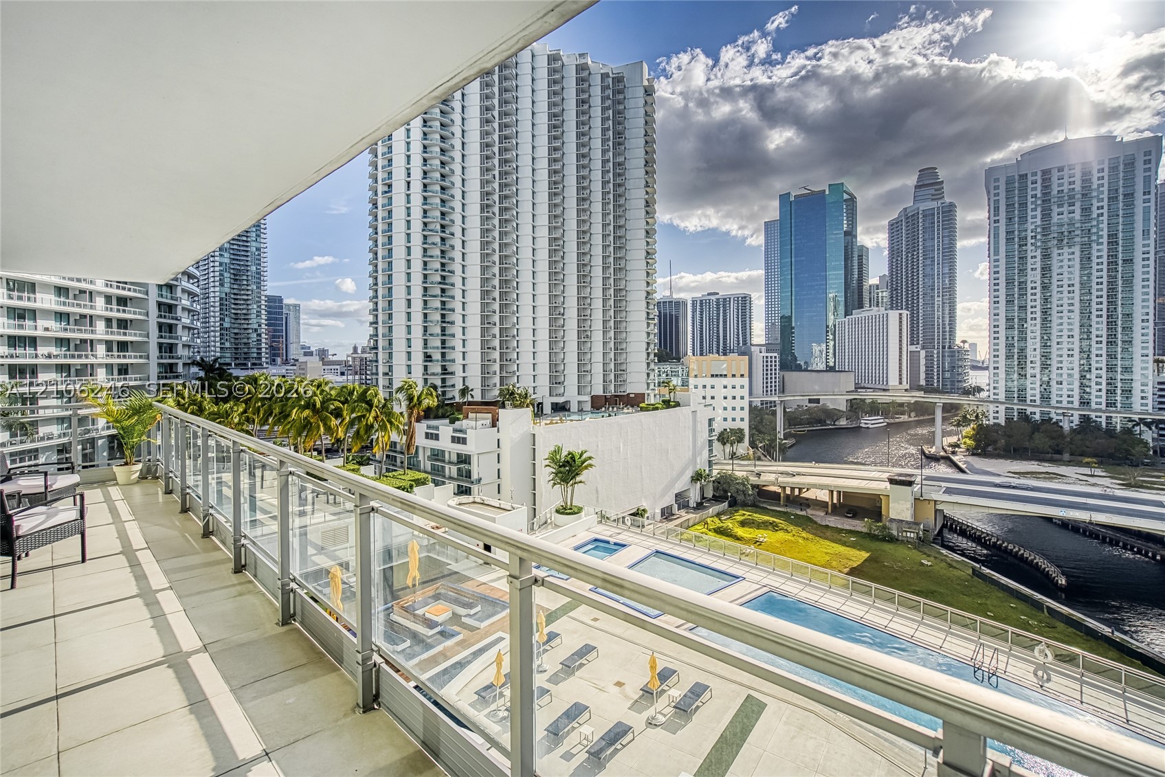 92 SW 3rd St #1511, Miami FL 33130