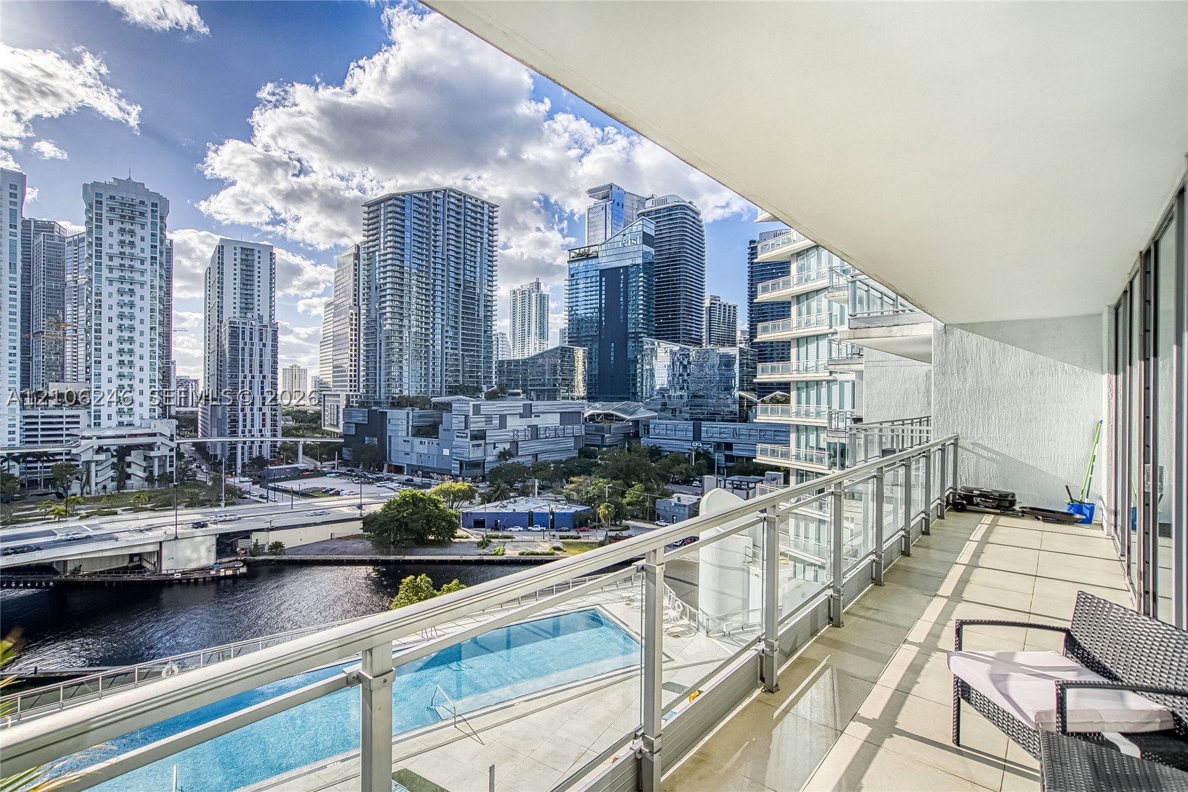 92 SW 3rd St #1511, Miami FL 33130