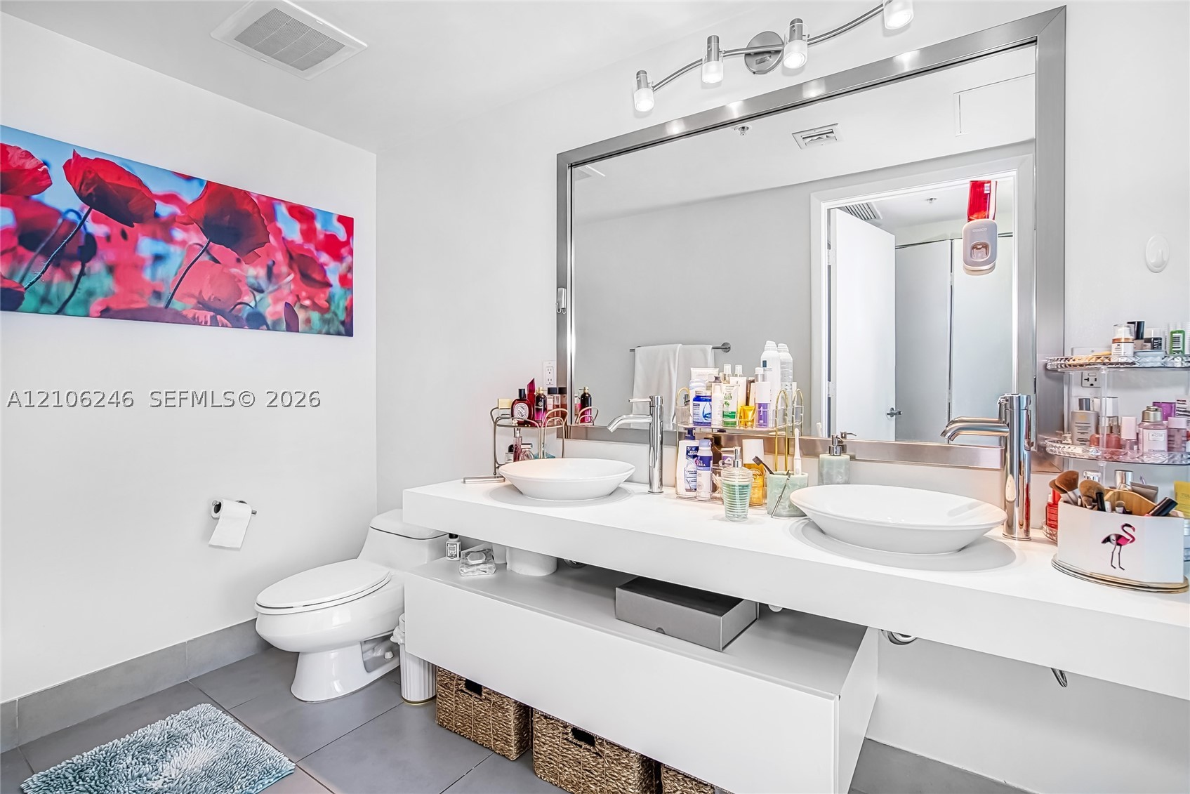 92 SW 3rd St #1511, Miami FL 33130