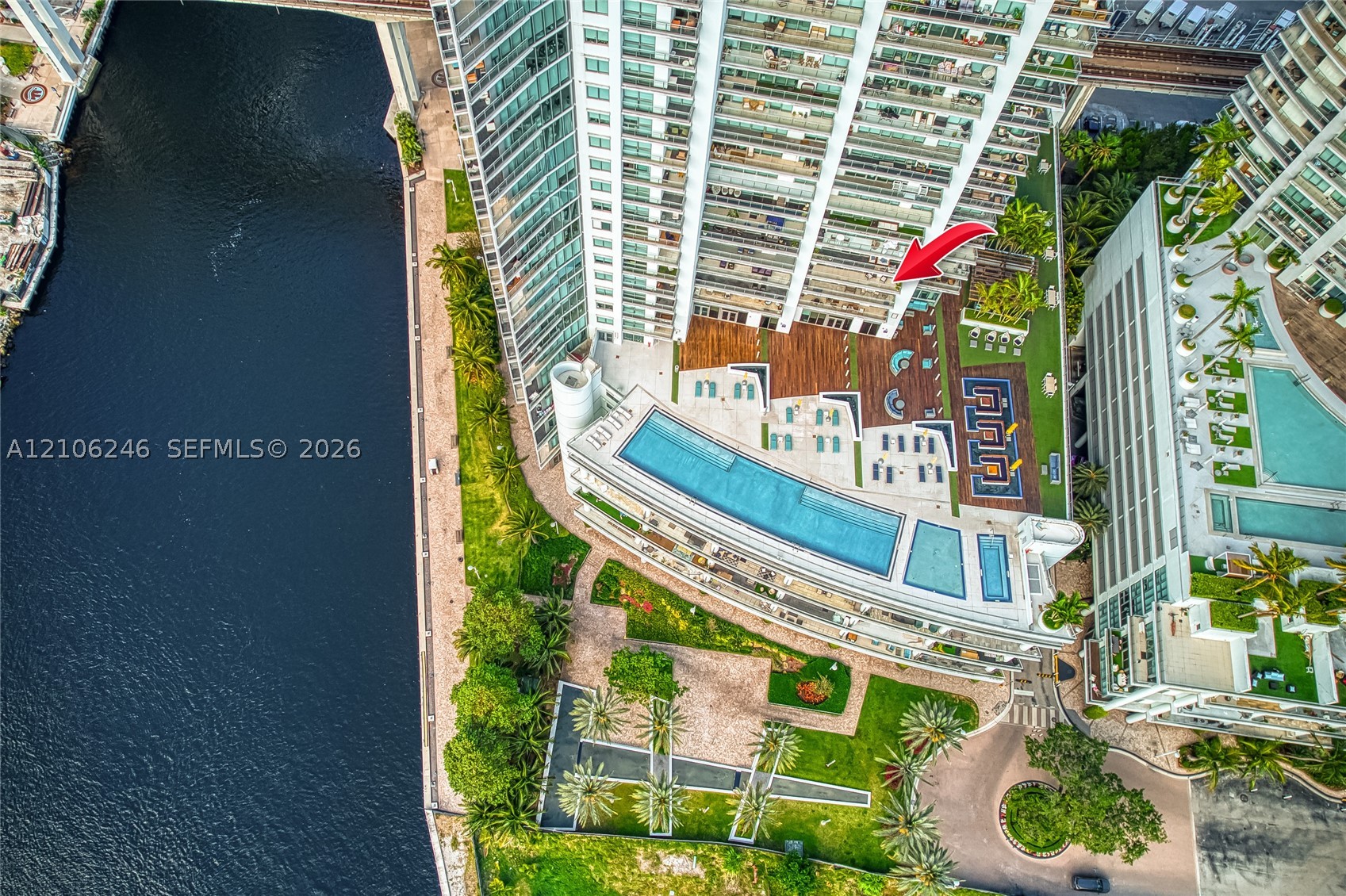 92 SW 3rd St #1511, Miami FL 33130