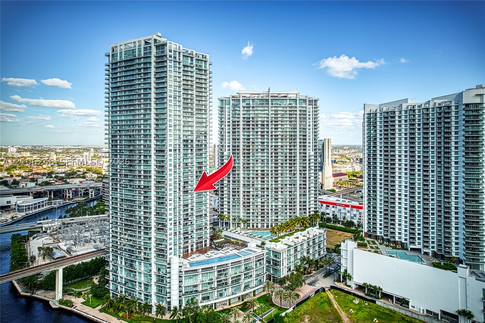 92 SW 3rd St #1511, Miami FL 33130