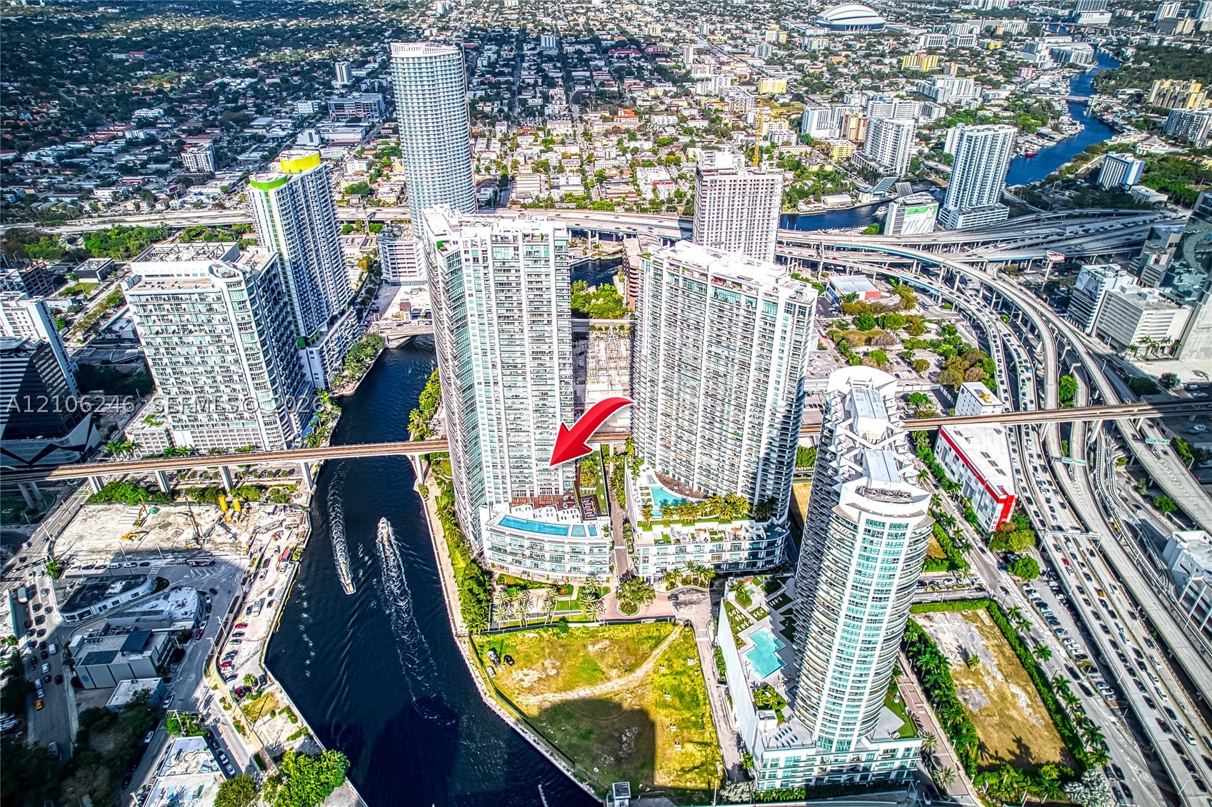 92 SW 3rd St #1511, Miami FL 33130