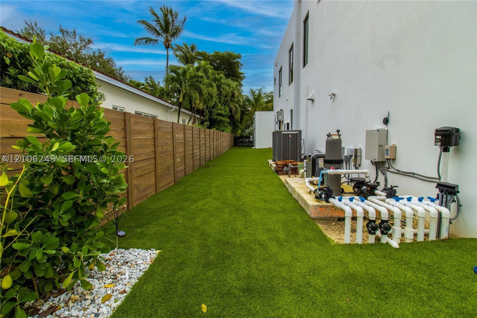 7630 SW 58th Ave, South Miami FL 33143