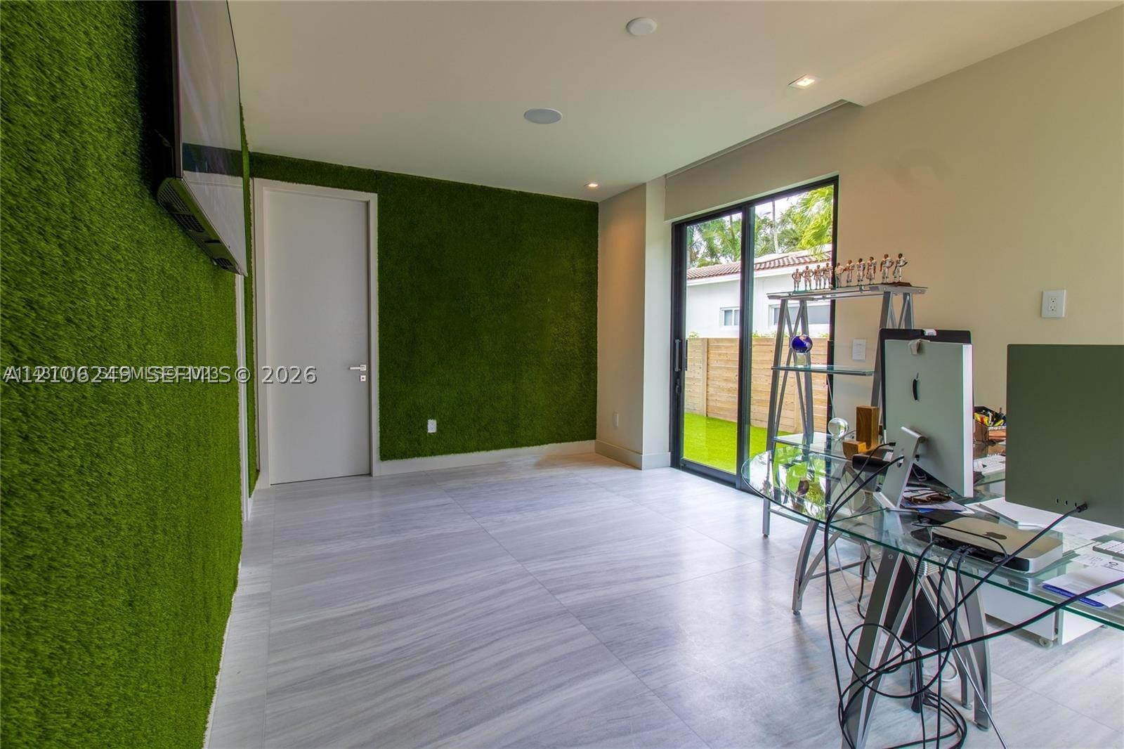 7630 SW 58th Ave, South Miami FL 33143