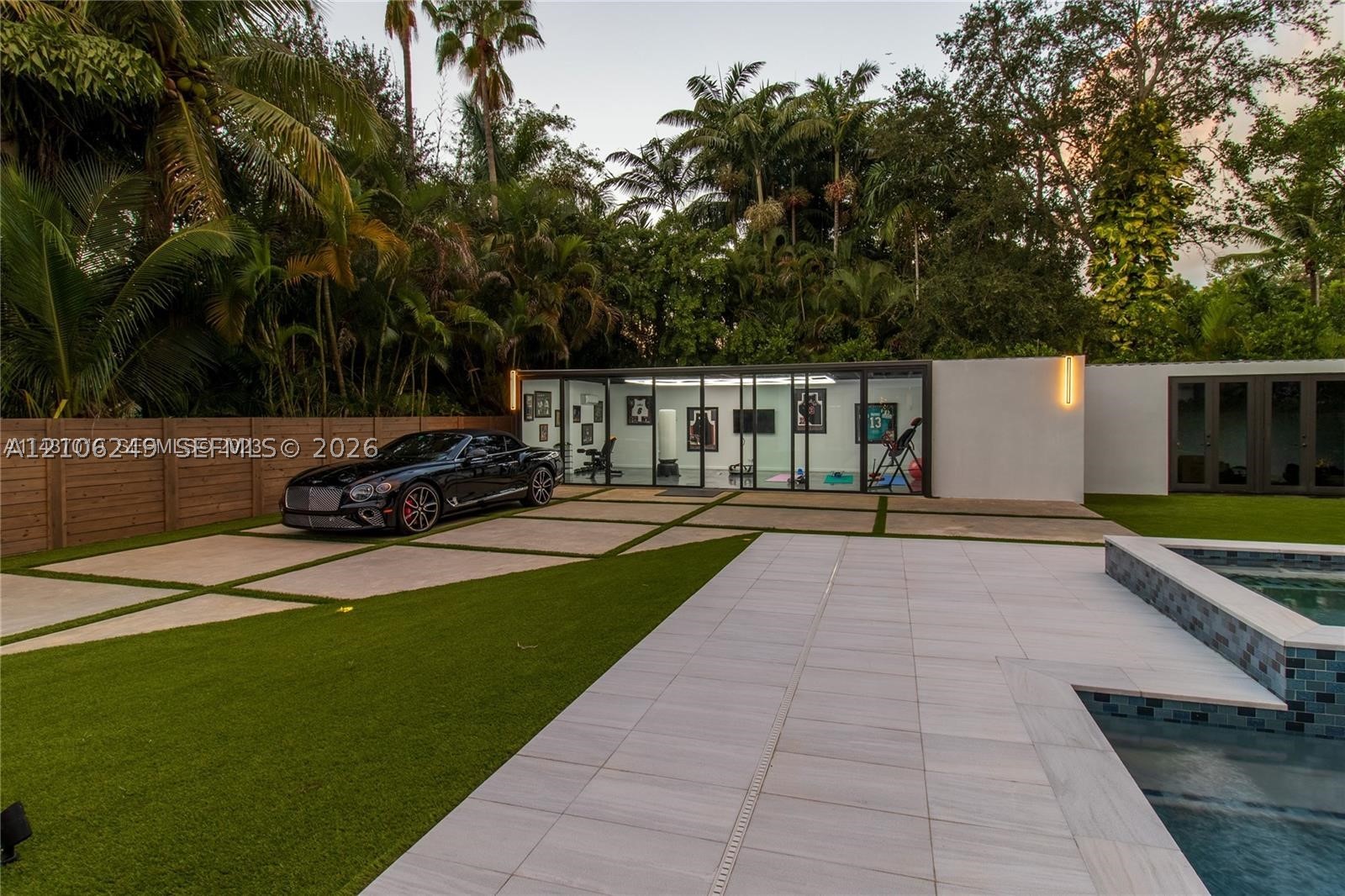 7630 SW 58th Ave, South Miami FL 33143