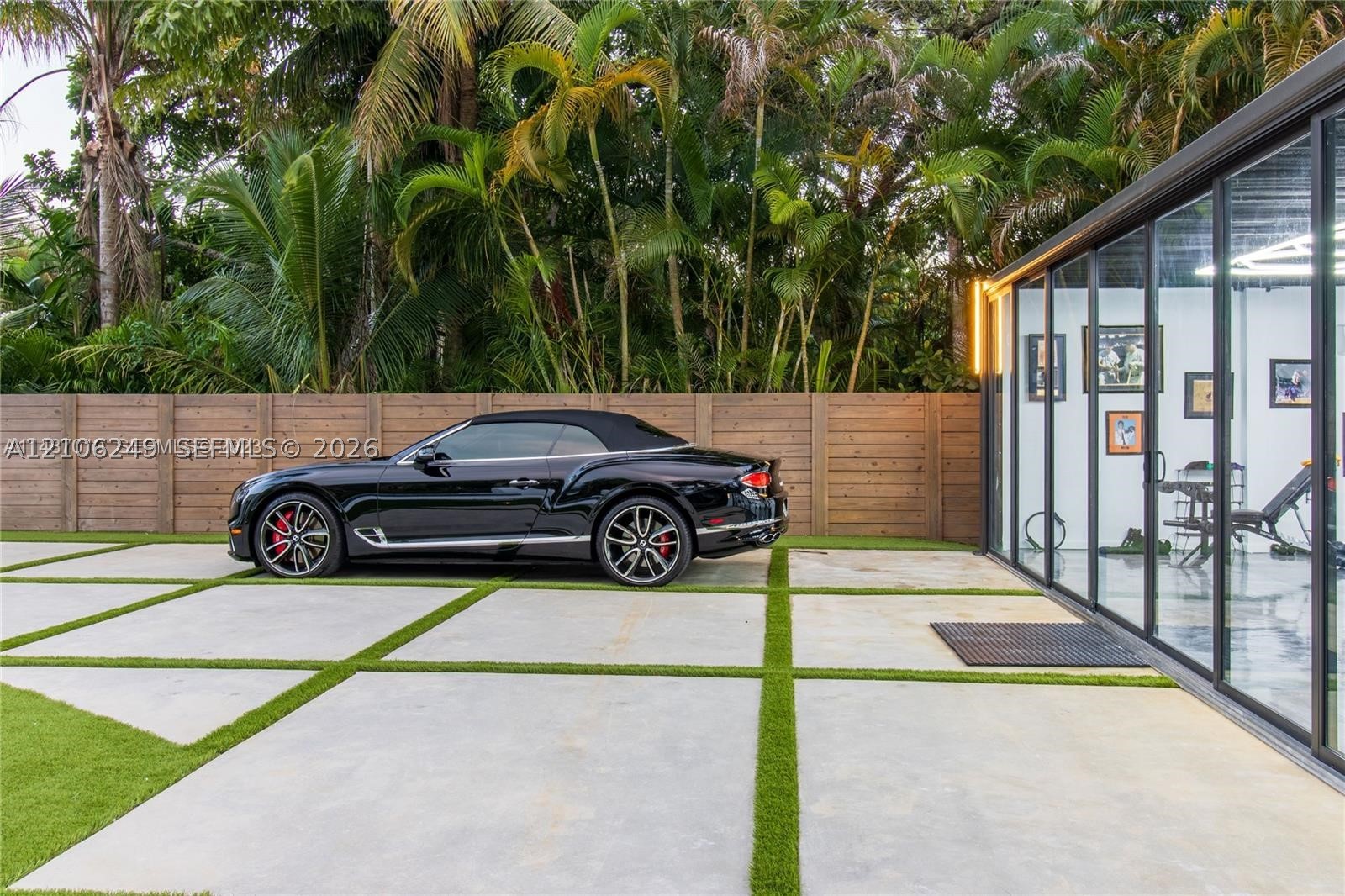 7630 SW 58th Ave, South Miami FL 33143