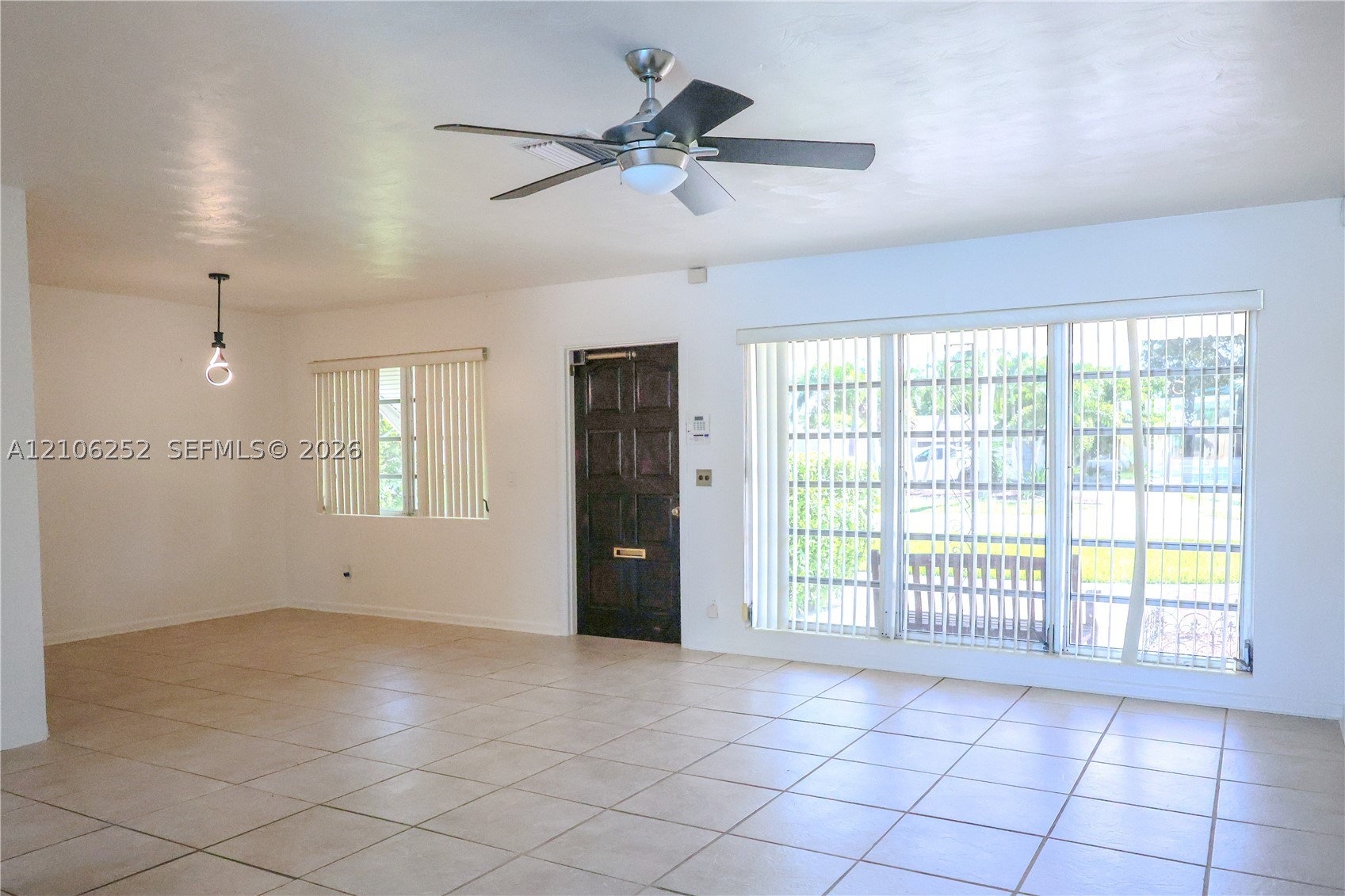 225 E Ilex Dr, Lake Park FL 33403